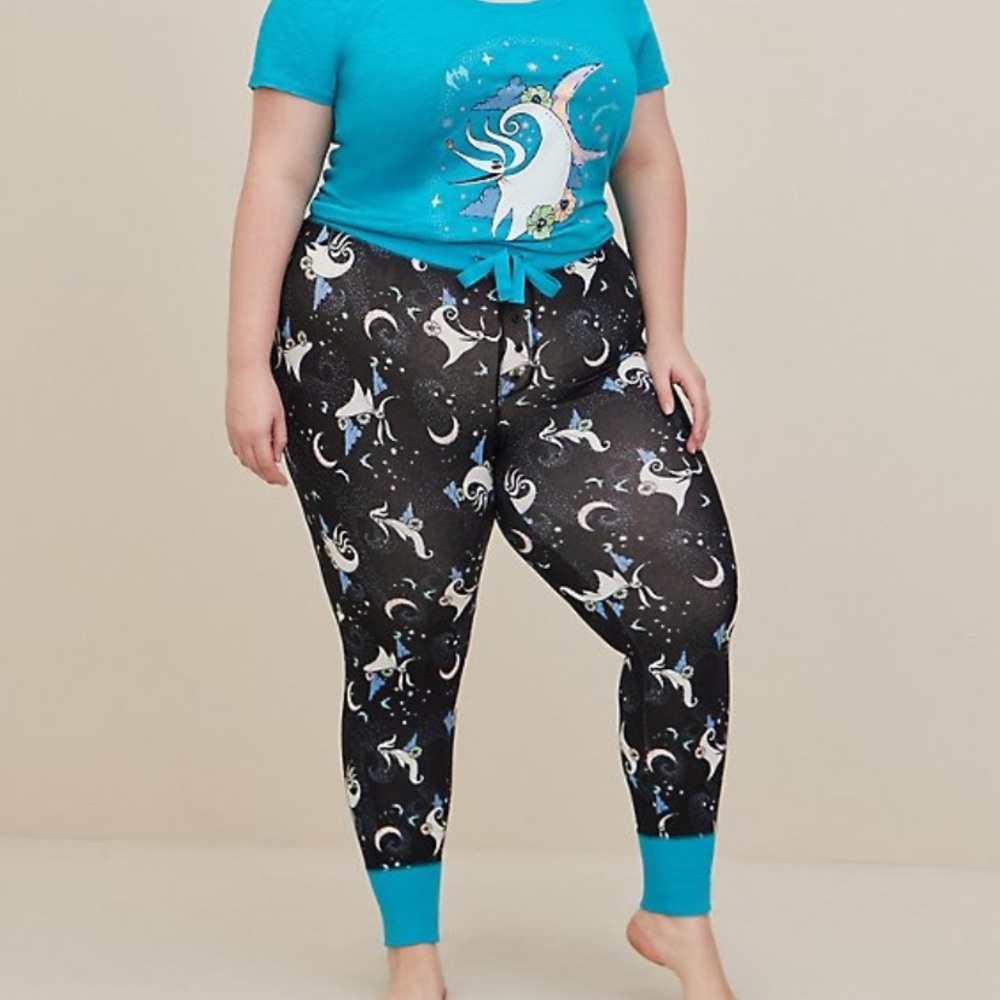 ➕Torrid Disney The Nightmare Before Christmas
Zero Pants - Picture 3 of 5